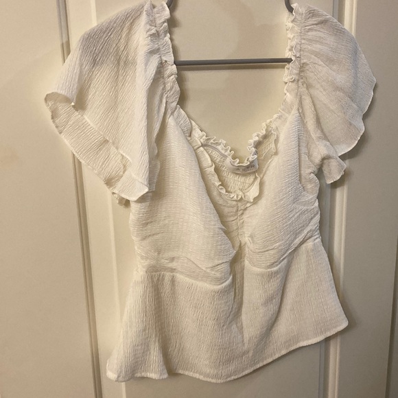 ASTR blouse puffed sleeves - Picture 1 of 3